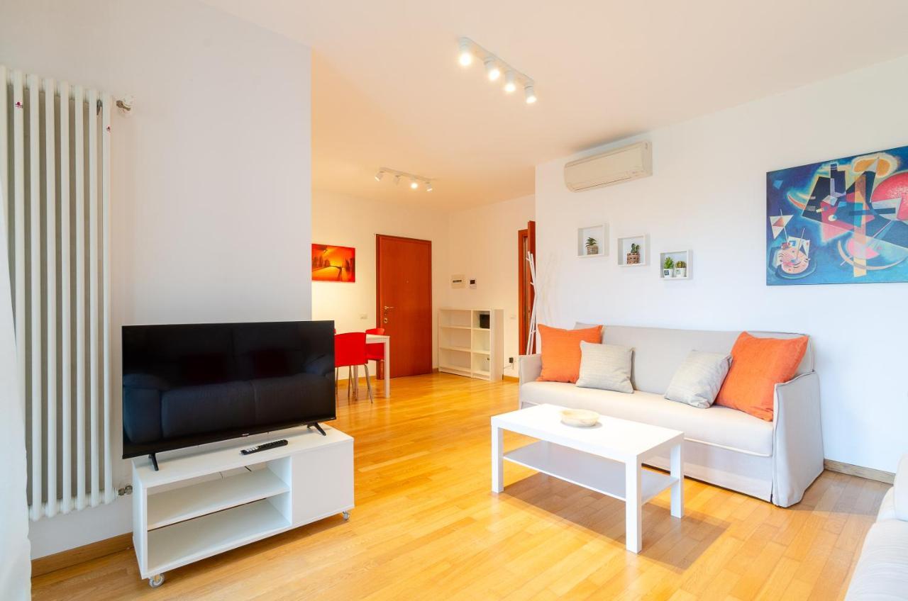 Park View Apartment - Milano Navigli Luaran gambar